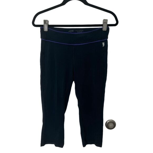 Avía SZ S black cropped leggings with purple trim - Picture 1 of 3